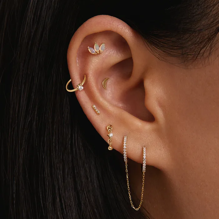 AURELIE GI CRESCENT Moon Threadless Flatback Earring Earrings