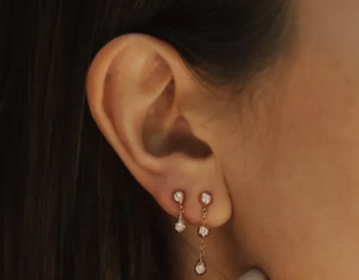 Carbon Hyde Earrings Tulip Ear Chain