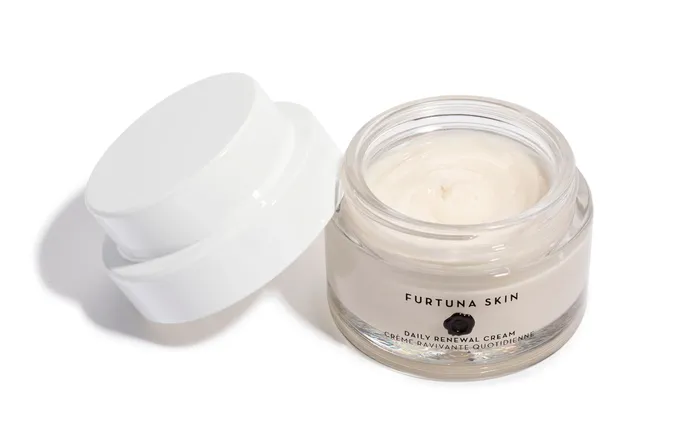 Daily Renewal Cream Furtuna Skin Earrings