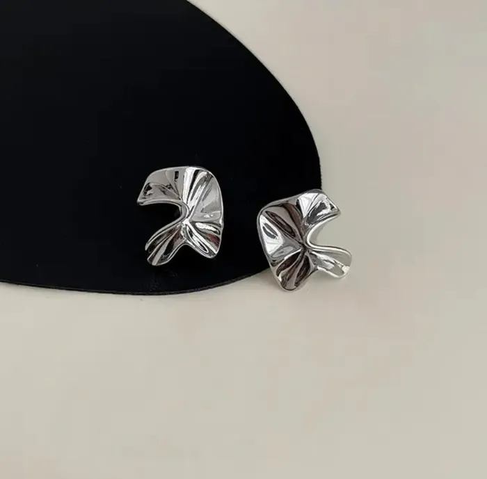 Grace Accent Earrings Get Signatured Earrings