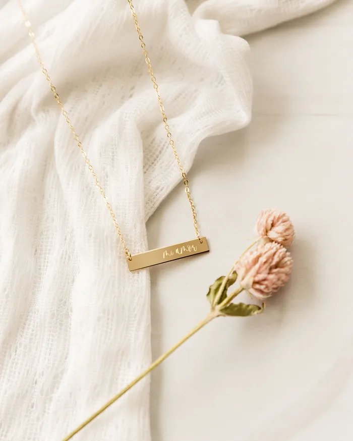 Mi Amor Bar Necklace Zen and Zuri Necklaces