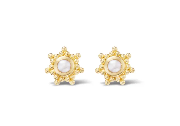 Millo Earrings Granium Star Earrings in Pearl