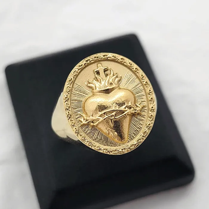Rings carre dor 14k 18k gold sacred heart of jesus ring 1