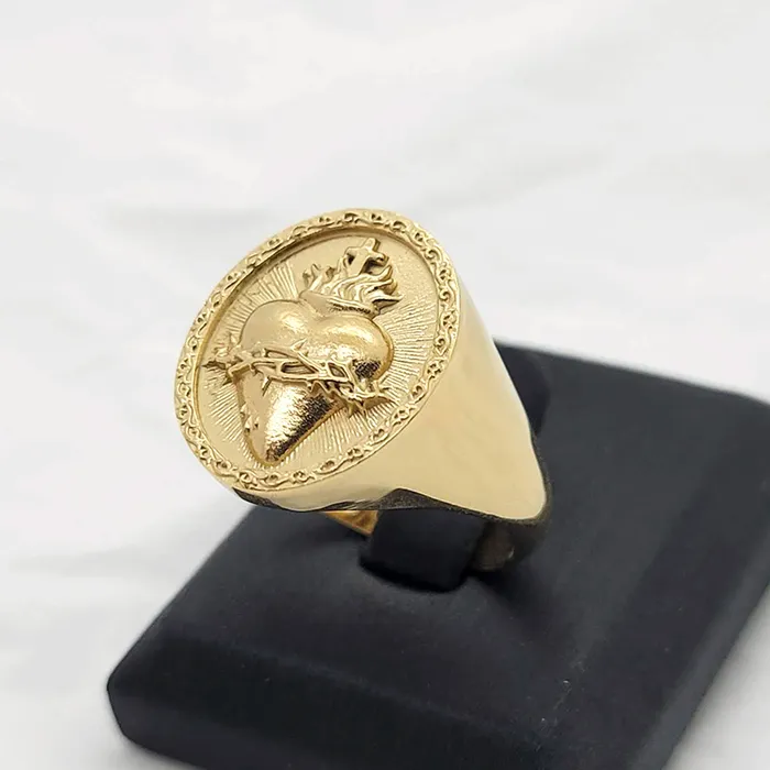 Rings carre dor 14k 18k gold sacred heart of jesus ring 1