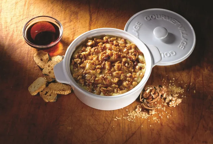 White Brie Baker Kit Maple Walnut Gourmet du Village Rings