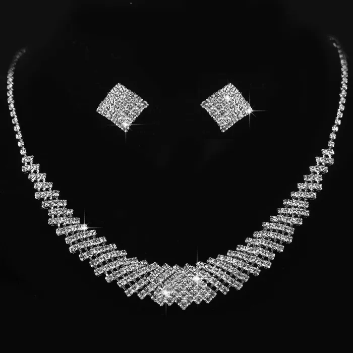 Yellow Chimes Earrings Yellow Chimes Crystal Jewellery Set for Women Crystal Jewelry Set Silver Plated Choker Necklace Set with Earrings for Women and Girls
