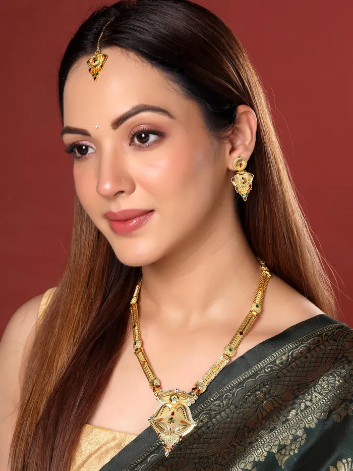 Yellow Chimes Jewellery Set for Women and Girls Gold Necklace Set for Women Gold Toned Bridal Designed Necklace Set Birthday Gift for girls and women Anniversary Gift for Wife Yellow Chimes Rings