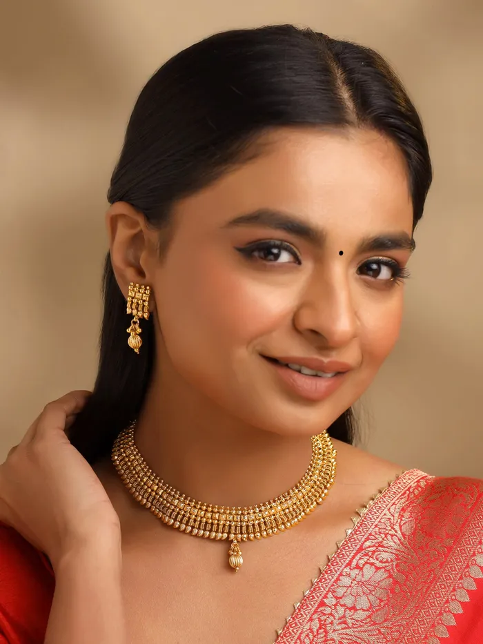 Yellow Chimes Jewellery Set Traditional Necklace with Earrings Gold Plated One Size Golden Yellow Chimes Earrings