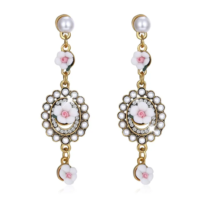 Yellow Chimes Moxie Collection Dangling Flower Earrings for Women and Girls White Yellow Chimes Necklaces Yellow Chimes Moxie Collection Dangling Flower Earrings for Women and Girls White Yellow Chimes Necklaces