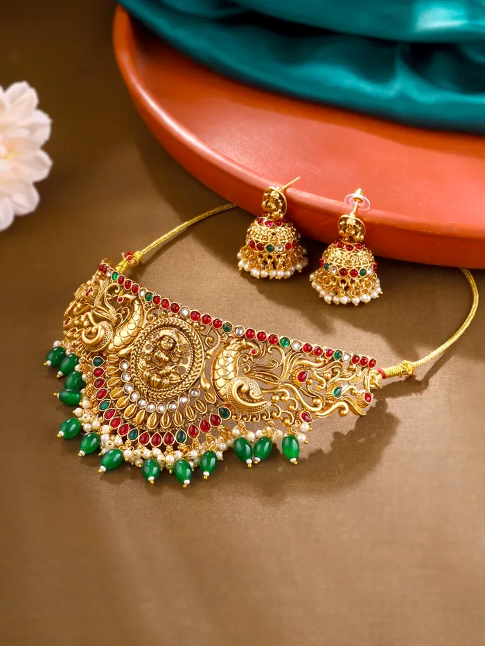 Yellow Chimes Necklaces Traditional Jewellery Set Ethnic Gold Plated Choker Necklace Adjustable Length Gold