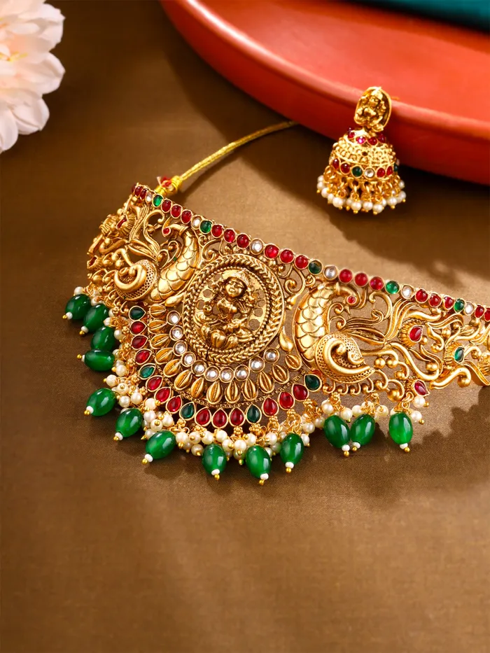Yellow Chimes Necklaces Traditional Jewellery Set Ethnic Gold Plated Choker Necklace Adjustable Length Gold