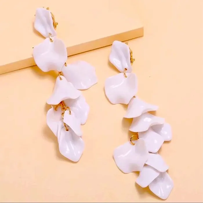 Yellow Chimes Necklaces Yellow Chimes Elegant Latest Fashion Gold Plated White Colour Flower Petals Design Dangler Earrings for Women and Girls Medium Model Number YCFJERPETLDNGWH