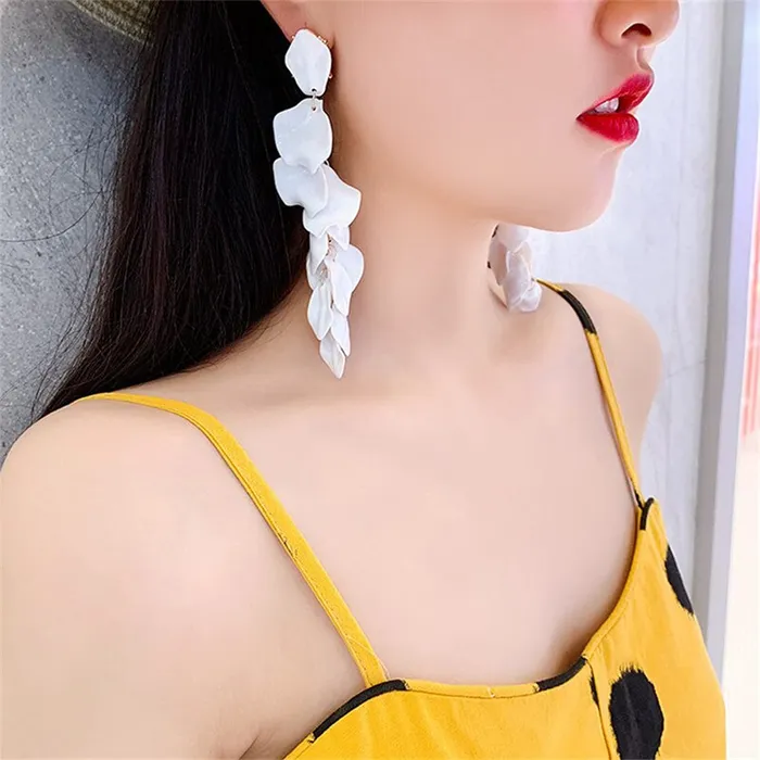 Yellow Chimes Necklaces Yellow Chimes Elegant Latest Fashion Gold Plated White Colour Flower Petals Design Dangler Earrings for Women and Girls Medium Model Number YCFJERPETLDNGWH