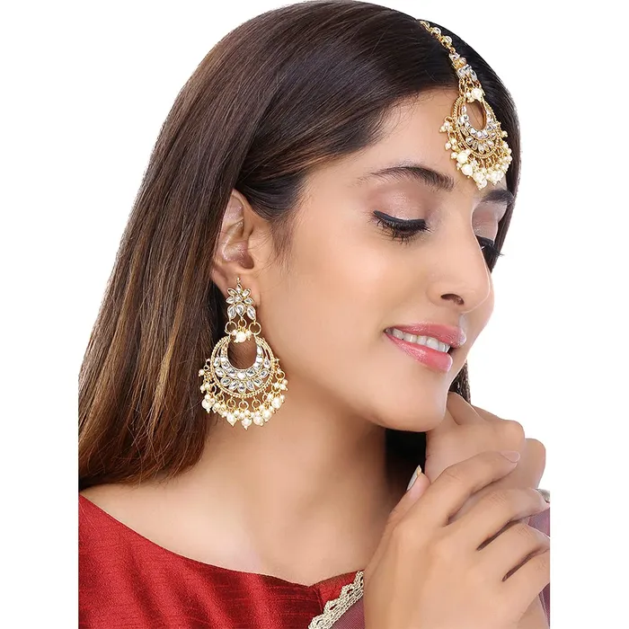 Yellow Chimes Yellow Chimes Kundan Jewellery Set for Women Gold Plated Kundan Earrings Set Pearls Chandbali Earrings With Maangtikka Set for Women and Girls Necklaces